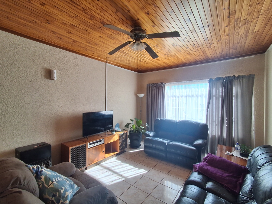 4 Bedroom Property for Sale in Stilfontein Ext 4 North West